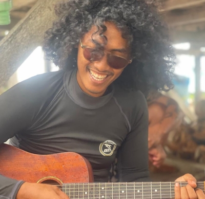 Sing along met Tono