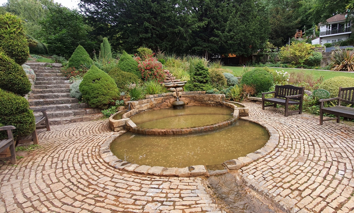 Magische Avalon-Glastonbury Vrienden reis - chalice well vesica picsis